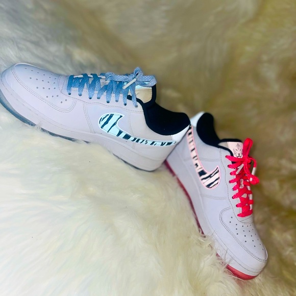 2 Pairs Of AirForce 1 Shoes.  Size 8.5 In Women’s Both Pairs    …..BUNDLE…….. - Picture 2 of 2